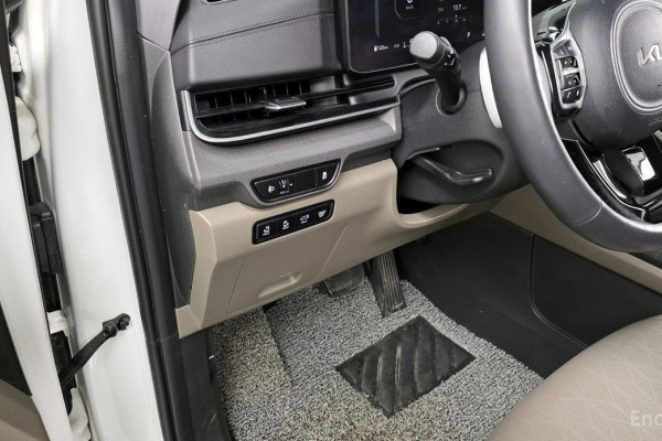 2024 Kia Carnival с пробегом 69 137 км