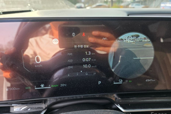 2024 Kia Carnival с пробегом 4 941 км