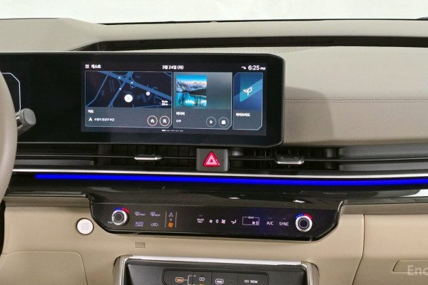 2024 Kia Carnival с пробегом 24 903 км