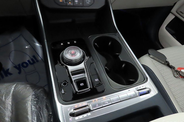 2025 Kia Carnival с пробегом 19 200 км