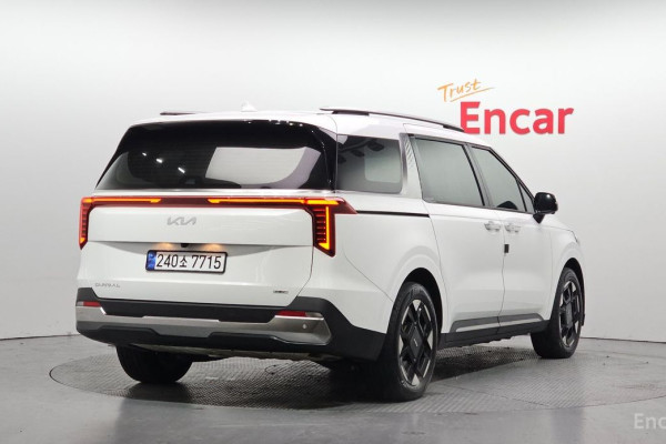 2024 Kia Carnival с пробегом 53 082 км