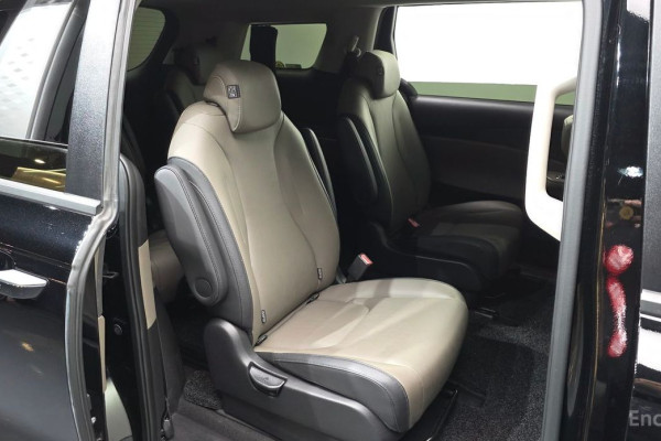 2023 Kia Carnival с пробегом 56 639 км