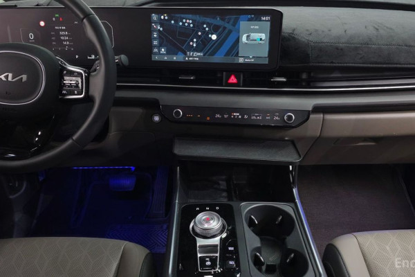 2024 Kia Carnival с пробегом 23 841 км