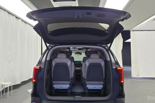 2024 Kia Carnival с пробегом 24 903 км