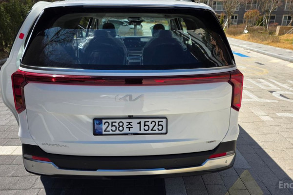 2026 Kia Carnival с пробегом 27 км