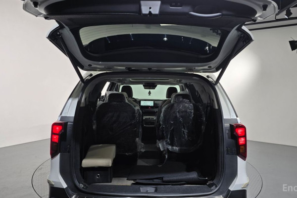 2024 Kia Carnival с пробегом 94 719 км