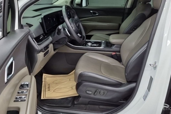 2024 Kia Carnival с пробегом 63 000 км