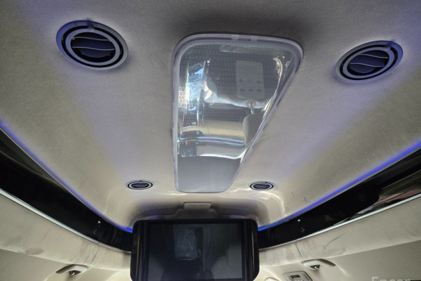 2026 Kia Carnival с пробегом 1 059 км