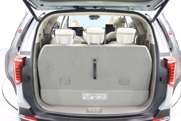 2025 Kia Carnival с пробегом 6 246 км