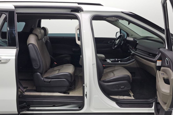 2024 Kia Carnival с пробегом 53 082 км