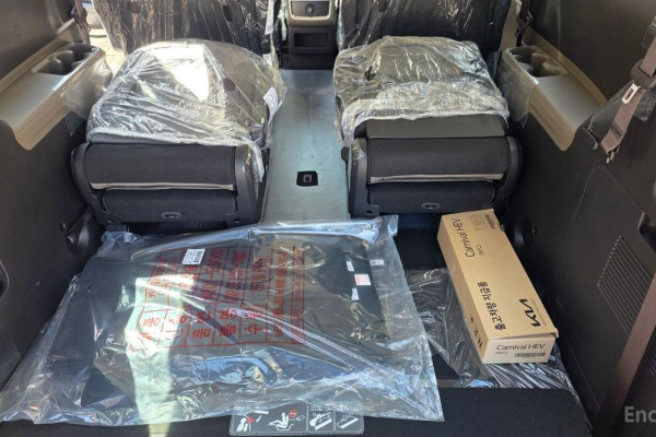 2026 Kia Carnival с пробегом 27 км