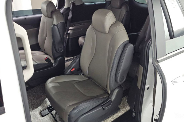 2024 Kia Carnival с пробегом 53 082 км