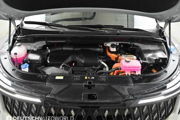 2025 Kia Carnival с пробегом 10 000 км