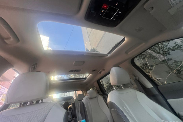 2024 Kia Carnival с пробегом 39 000 км