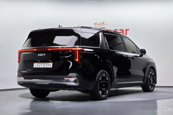 2024 Kia Carnival с пробегом 11 838 км