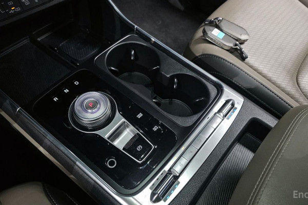 2024 Kia Carnival с пробегом 41 281 км