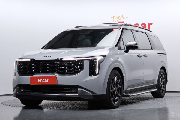 2025 Kia Carnival с пробегом 10 957 км