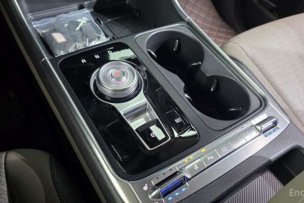 2024 Kia Carnival с пробегом 11 838 км