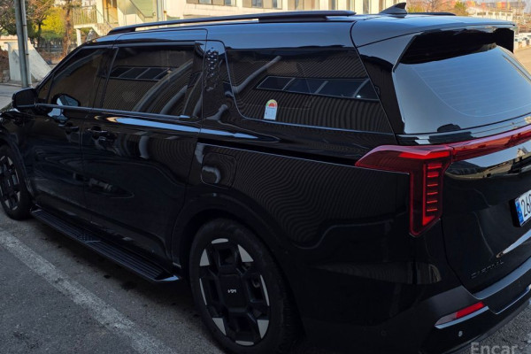 2025 Kia Carnival с пробегом 2 979 км