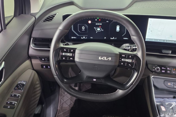 2024 Kia Carnival с пробегом 11 838 км