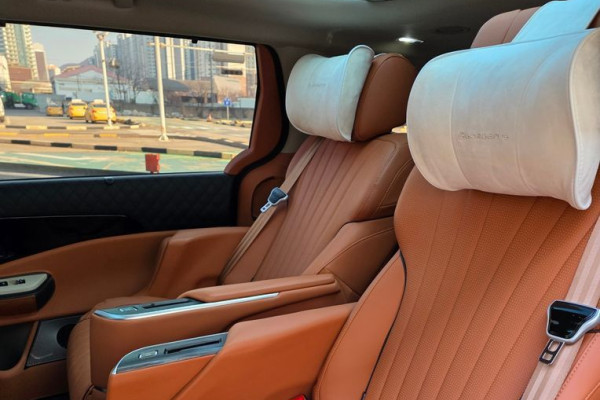 2025 Kia Carnival с пробегом 2 979 км