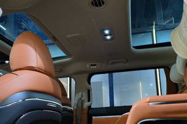 2025 Kia Carnival с пробегом 2 979 км