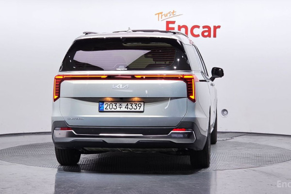 2024 Kia Carnival с пробегом 8 678 км