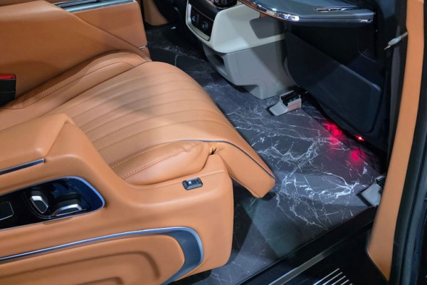 2025 Kia Carnival с пробегом 2 979 км