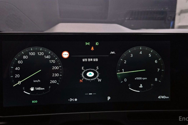 2025 Kia Carnival с пробегом 4 740 км