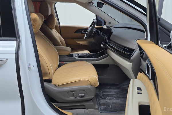 2024 Kia Carnival с пробегом 20 442 км