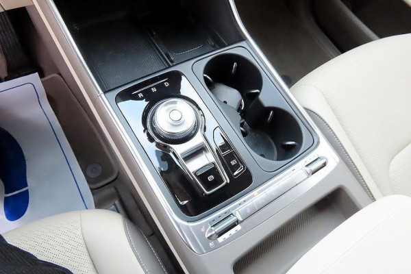 2024 Kia Carnival с пробегом 6 257 км