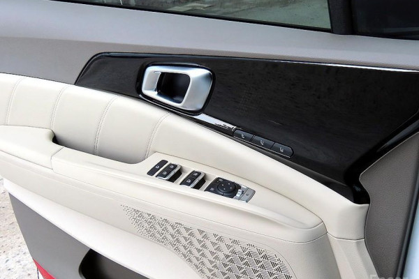 2024 Kia Carnival с пробегом 6 257 км