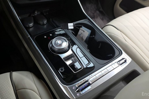 2024 Kia Carnival с пробегом 21 474 км