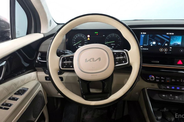 2024 Kia Carnival с пробегом 21 474 км