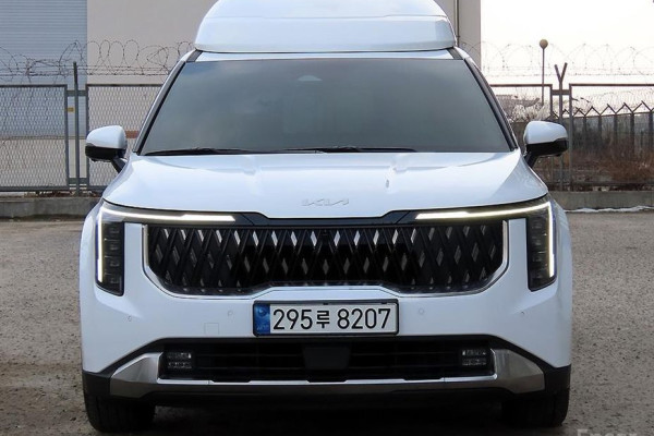 2024 Kia Carnival с пробегом 6 257 км