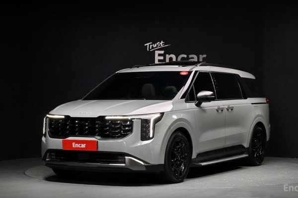 2023 Kia Carnival с пробегом 47 589 км