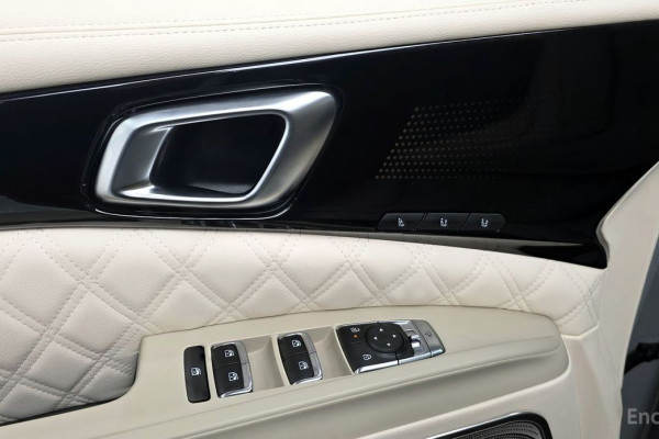 2024 Kia Carnival с пробегом 21 474 км