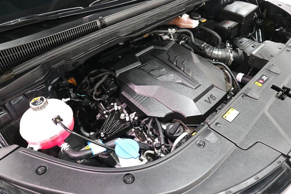 2024 Kia Carnival с пробегом 18 000 км