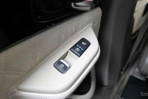 2024 Kia Carnival с пробегом 21 474 км