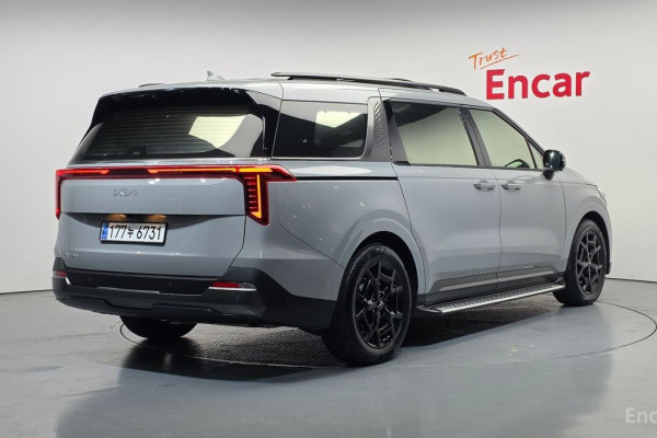 2025 Kia Carnival с пробегом 11 118 км