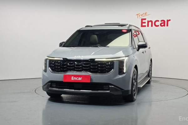 2025 Kia Carnival с пробегом 11 118 км