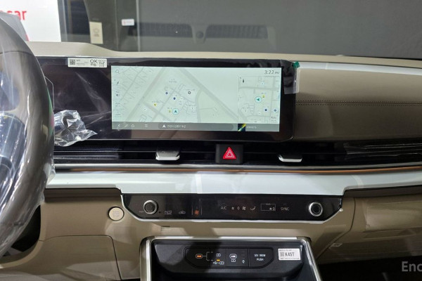 2025 Kia Carnival с пробегом 4 км