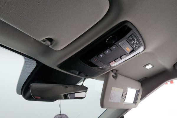 2024 Kia Carnival с пробегом 19 916 км