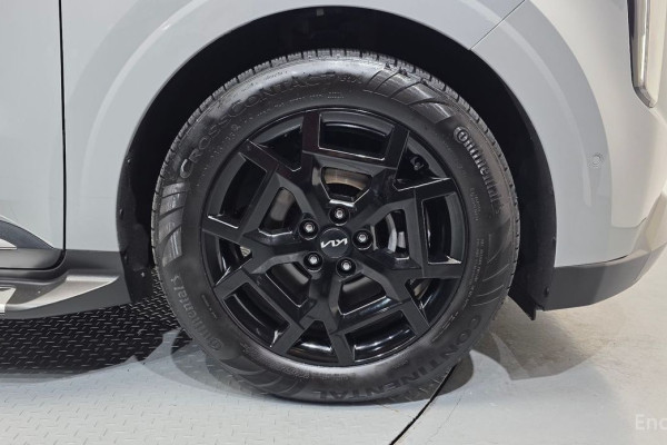 2025 Kia Carnival с пробегом 11 118 км