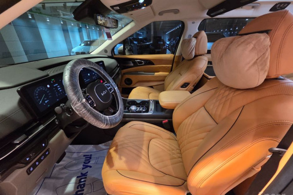 2024 Kia Carnival с пробегом 16 020 км