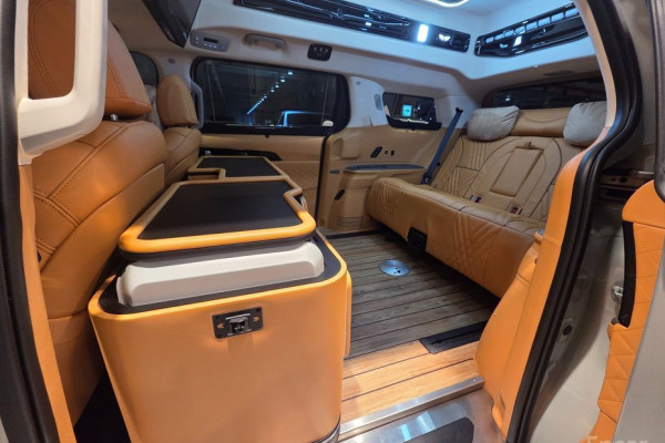 2024 Kia Carnival с пробегом 16 020 км