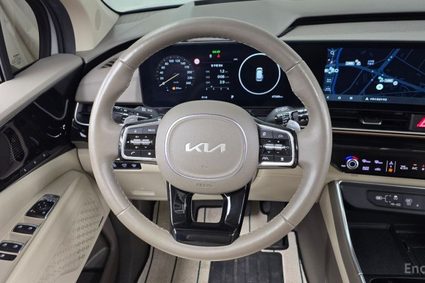 2023 Kia Carnival с пробегом 47 589 км