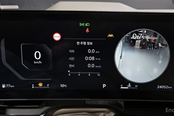 2024 Kia Carnival с пробегом 24 052 км