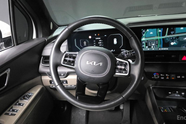 2024 Kia Carnival с пробегом 17 177 км