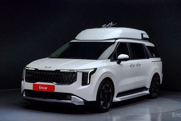 2024 Kia Carnival с пробегом 16 875 км